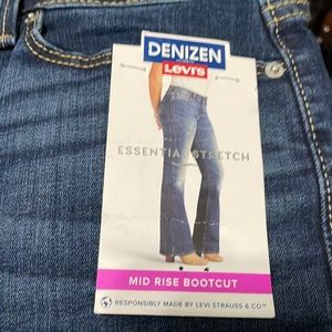 Brand new womens jeans